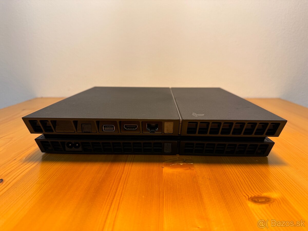 Predám Playstation 4 1000GB + Controller - 5