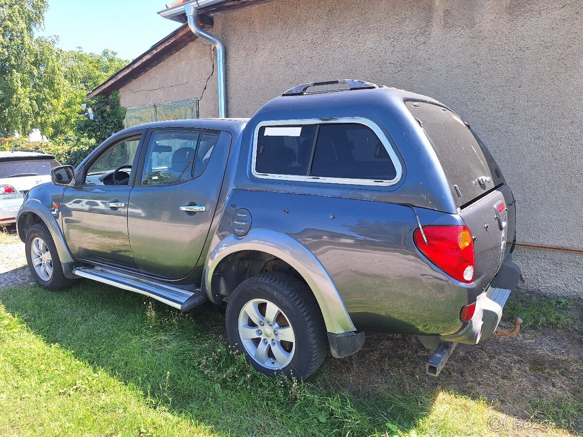 MITSUBISHI L200 4X4 KLÍMA ŤAŽNÉ NOVÉ STK EK 2027