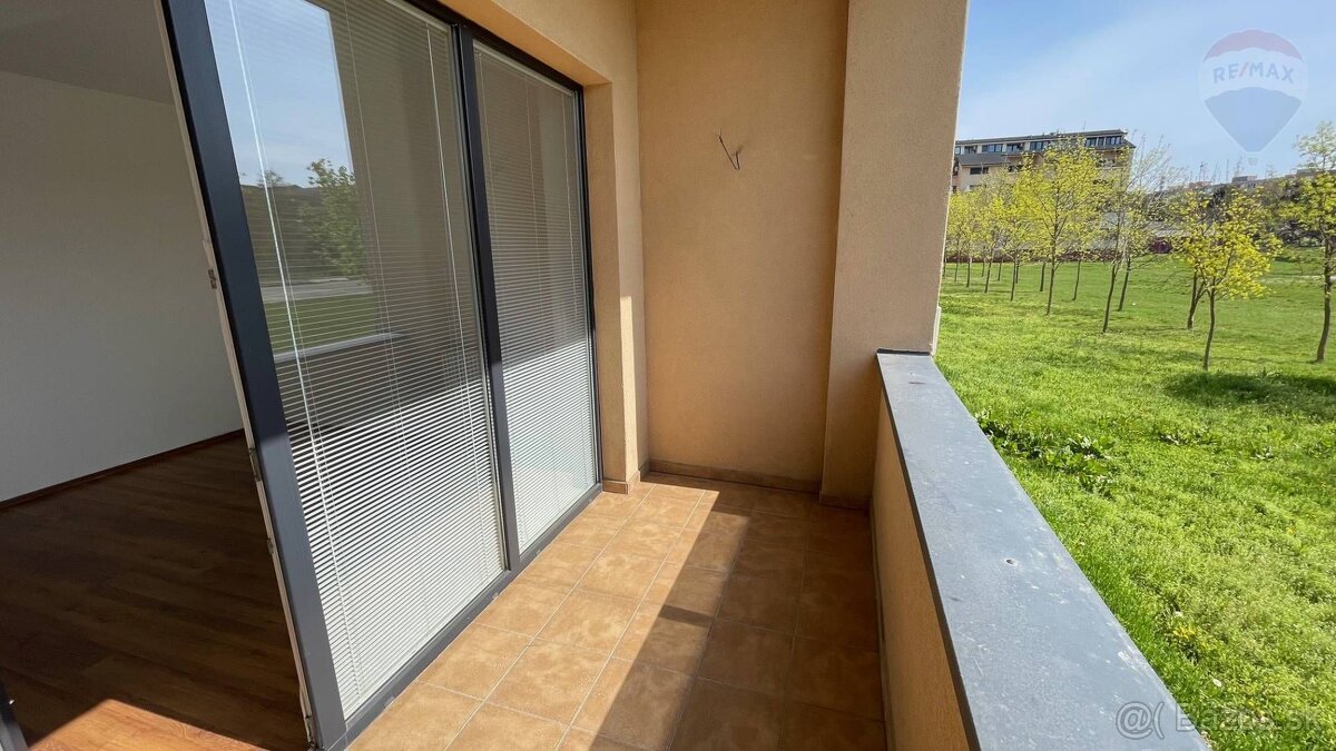 PRENÁJOM: EXKLUZÍVNA PONUKA -CENTRUM MESTA DUNAJSKEJ STREDY - 5