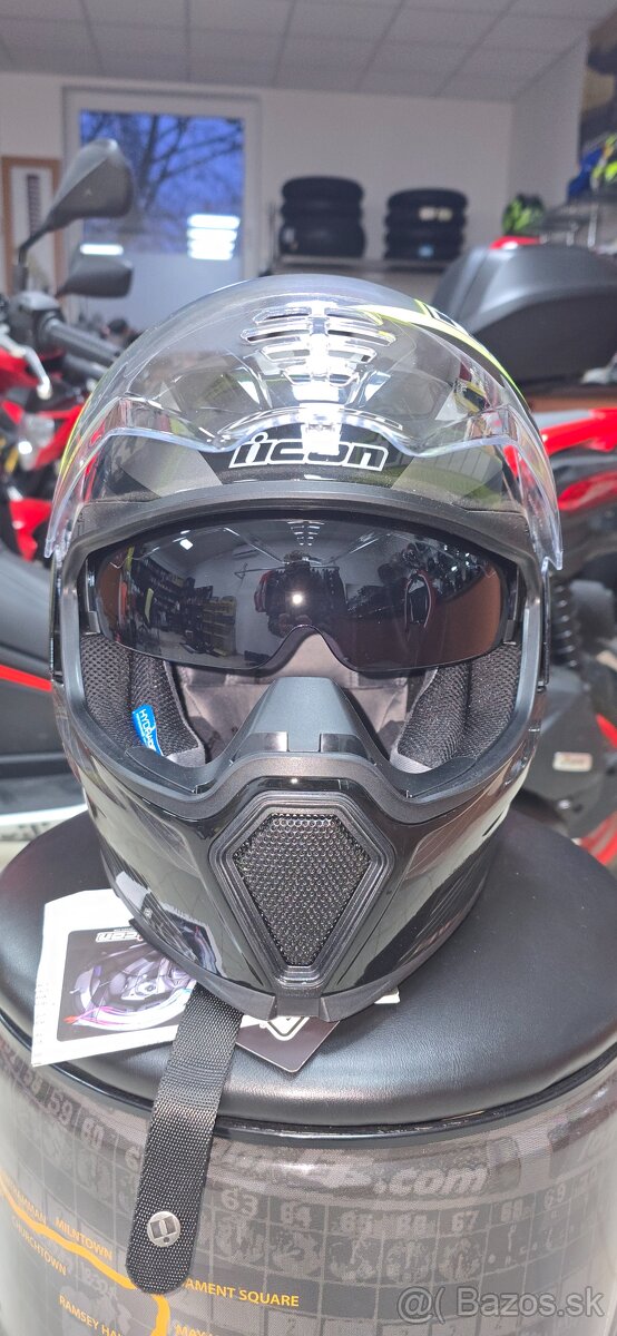 Icon Airflite Helmet. - 5