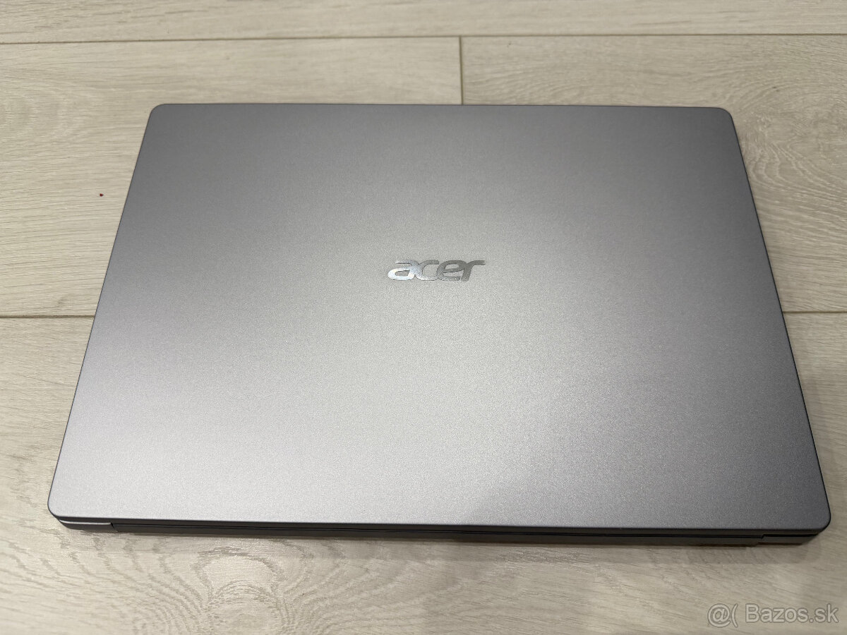 Acer Swift1 4 GB RAM 256 GB SSD Windows 11 Pro - 5