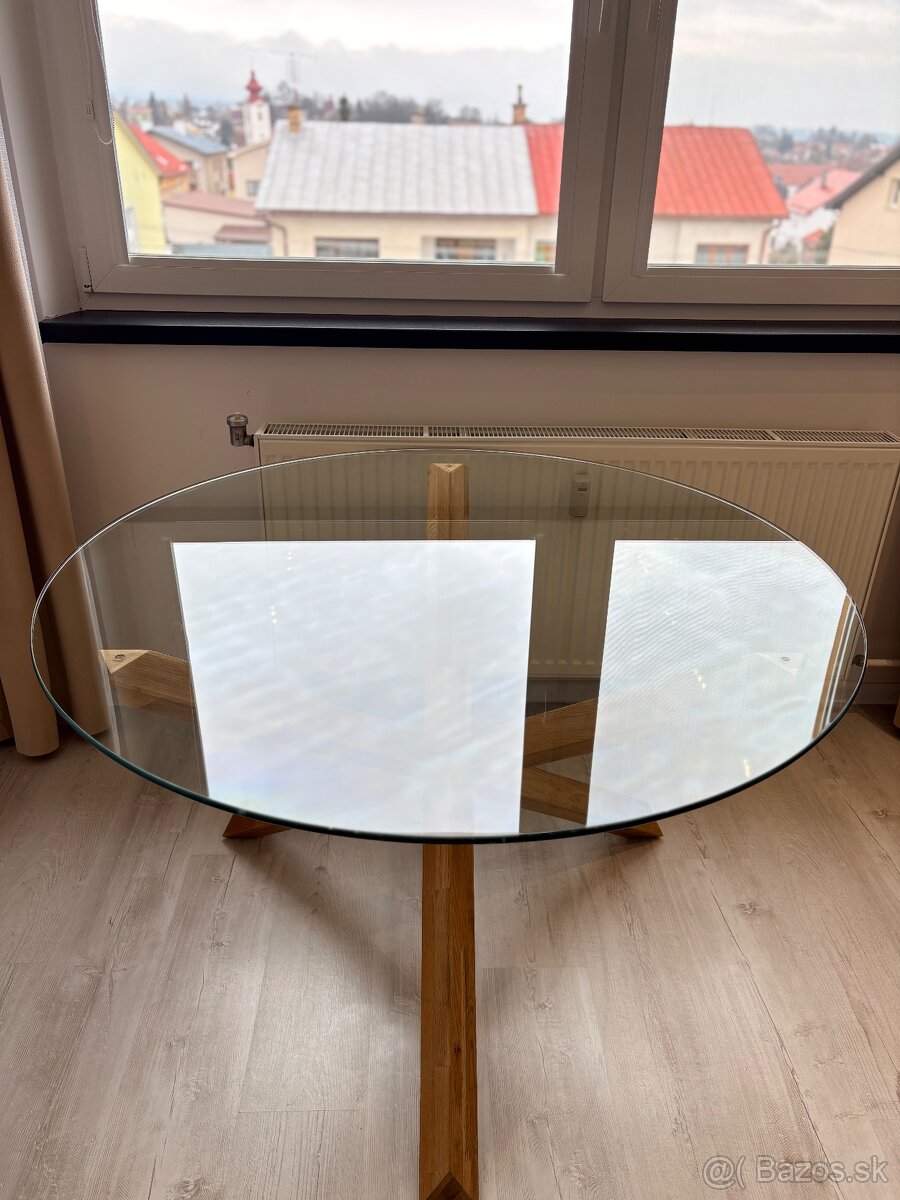 Okrúhly stôl - 5