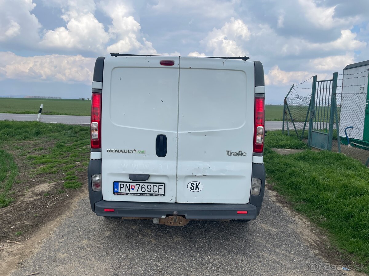 Renault Trafic 2.0dci - 5
