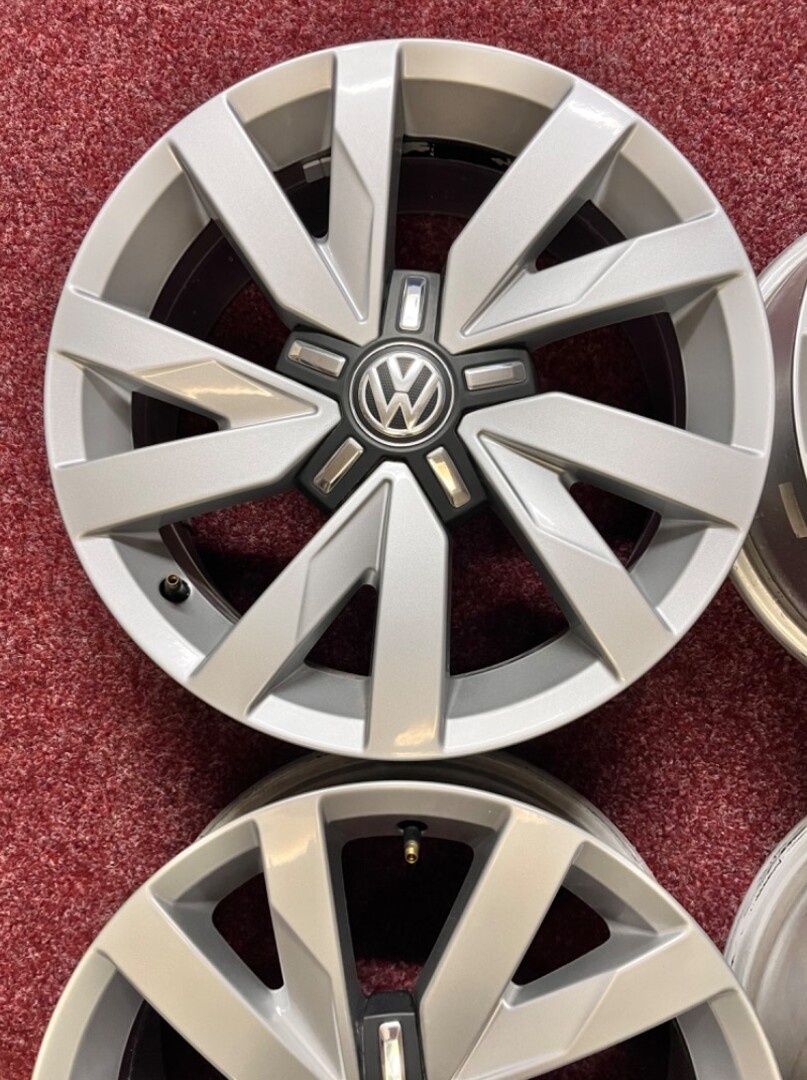 5x112 R16 originál alu Passat B8 - Aragon - 5