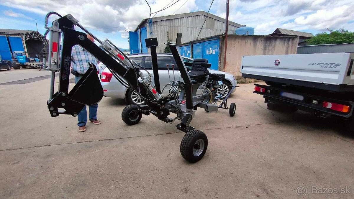 Minibager, Kráčajúci minibager MB-360 - 5