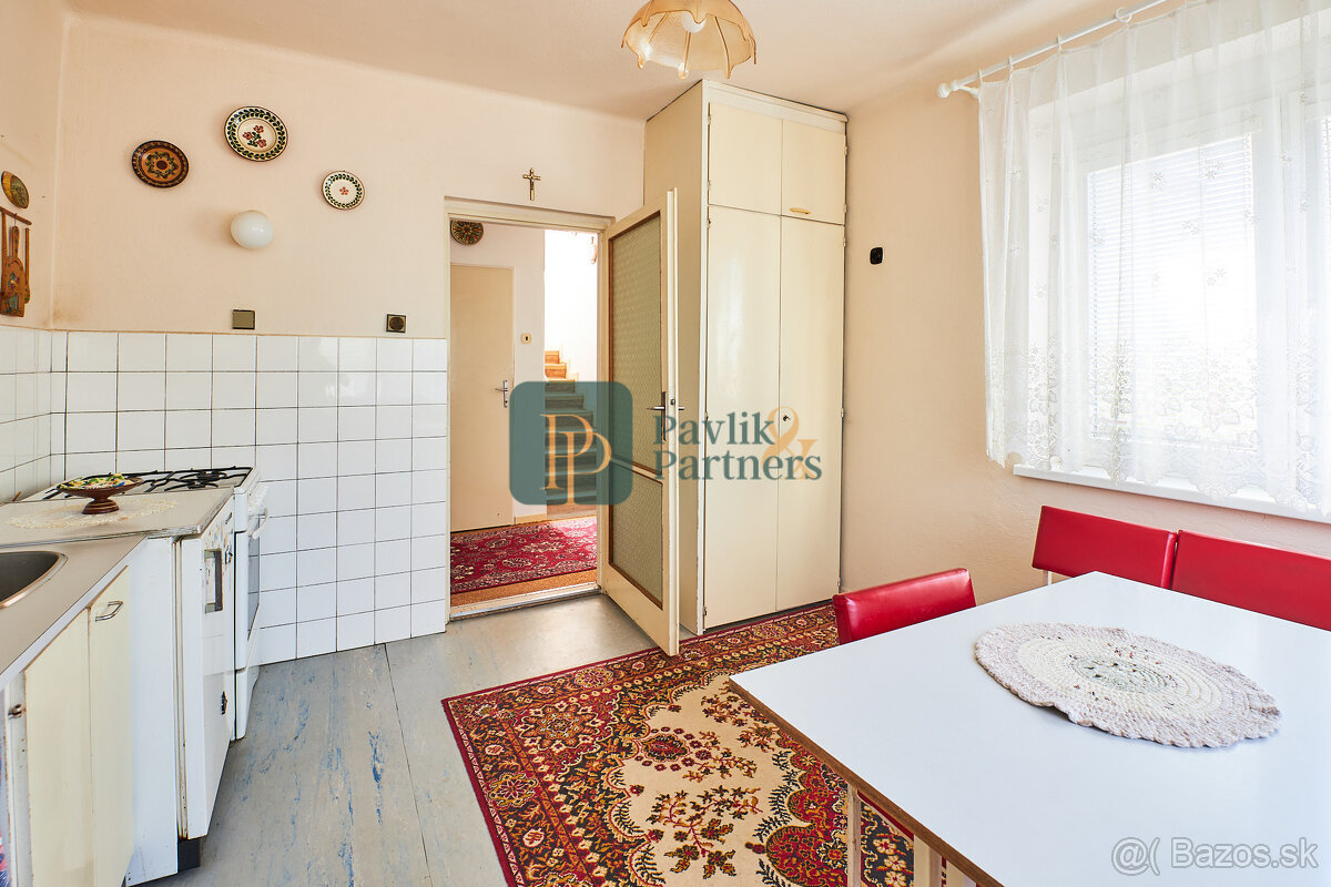 Predaj 4 izbový rodinný dom, garáž, 7,3á pozemok, Zobor - 5