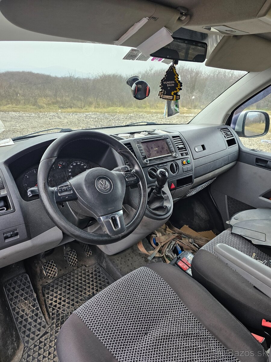 Volkswagen Transporter T5 - 5
