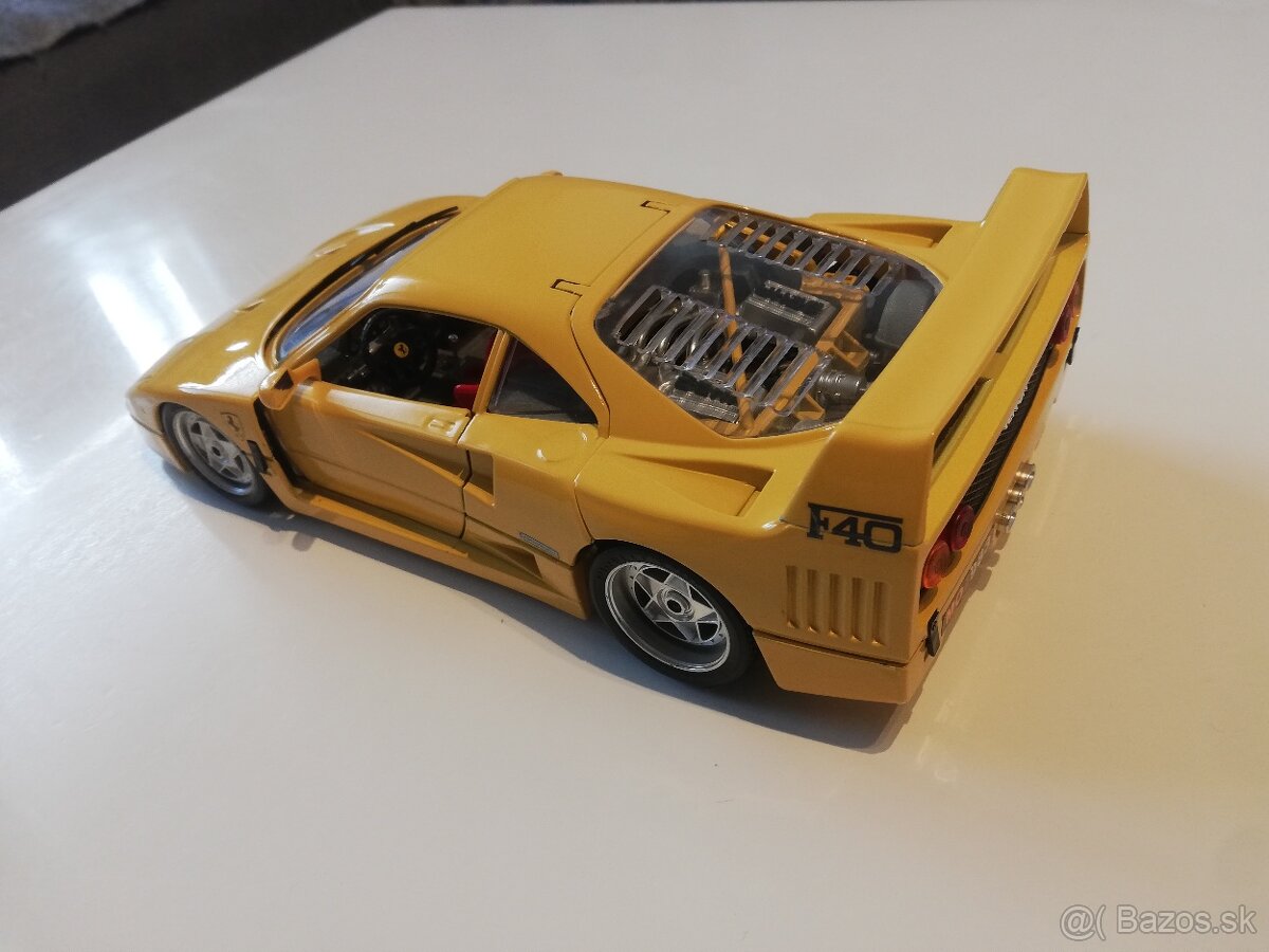 1:18 FERRARI F40 Bburago - 5