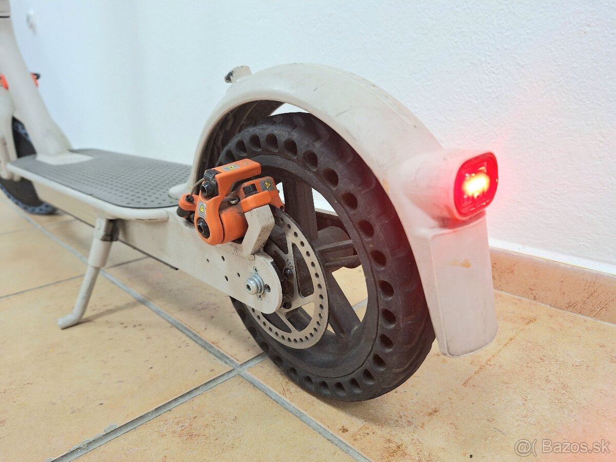 Xiaomi Mi Electric Scooter 3 - 5