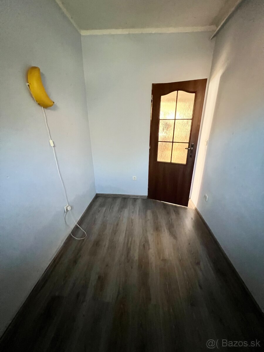Na predaj 4 izbový rodinný dom, Černík - 5