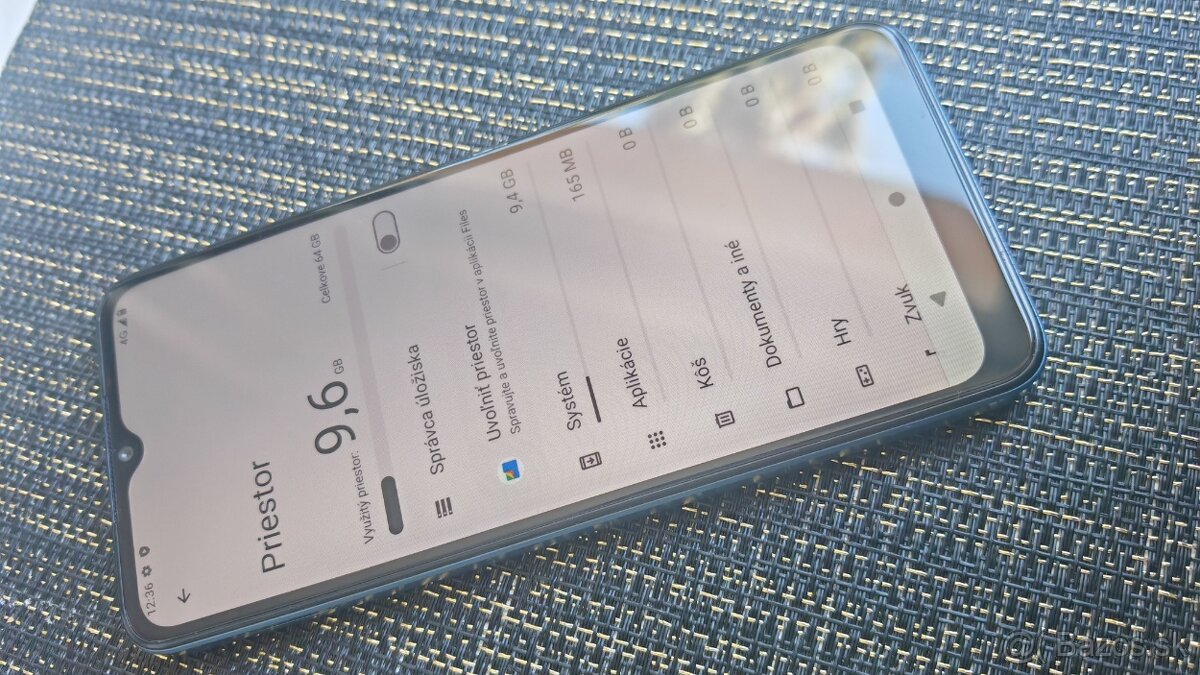 T Phone 4/64 - 5