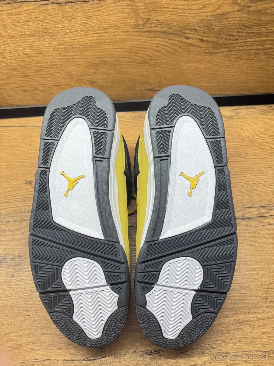 Nike Air Jordan 4 Retro Lightning. - 5