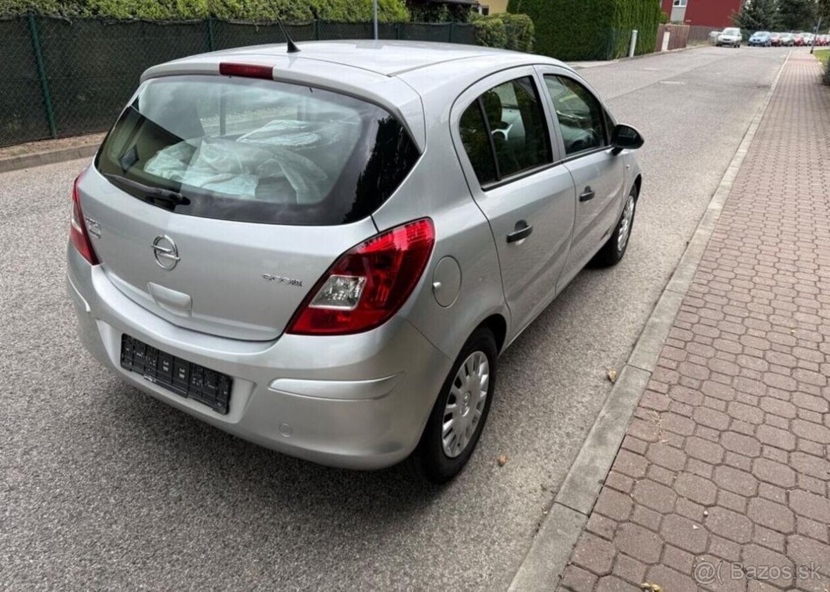 Opel Corsa 1,2i Nová STK klima zimáky benzín manuál 51 kw - 5