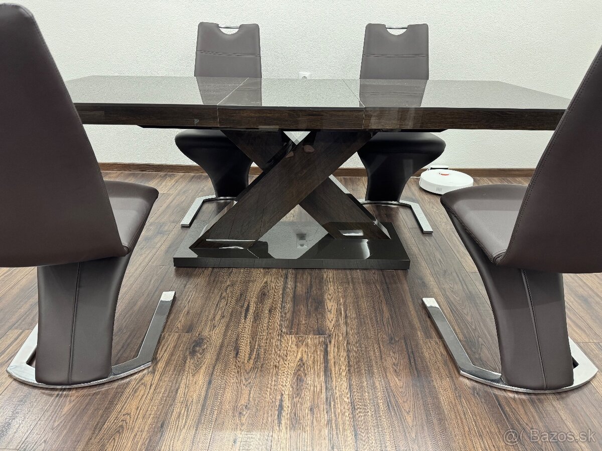 Veľký jedálenský stôl - 5