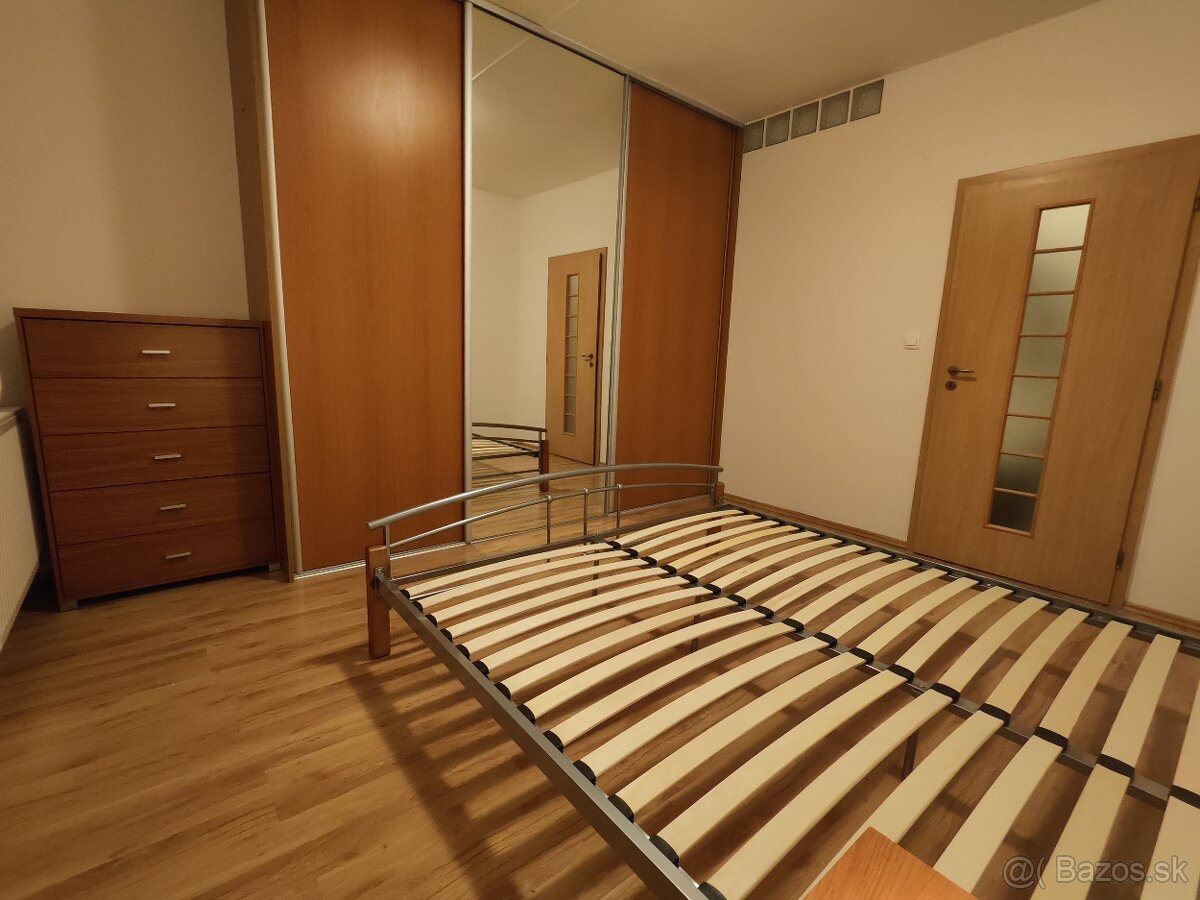 Prenájom 2-izbový byt - 5