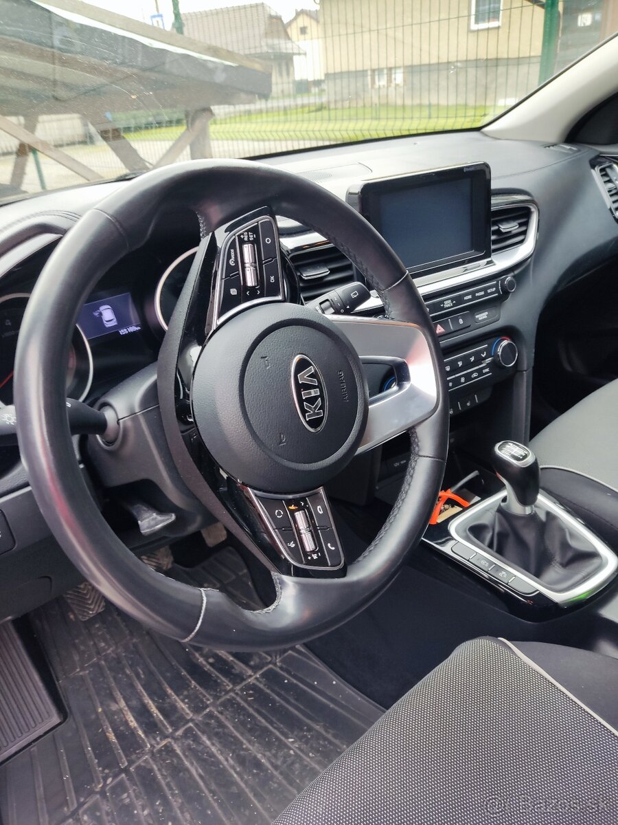 Kia ceed SW 1.4 - 5
