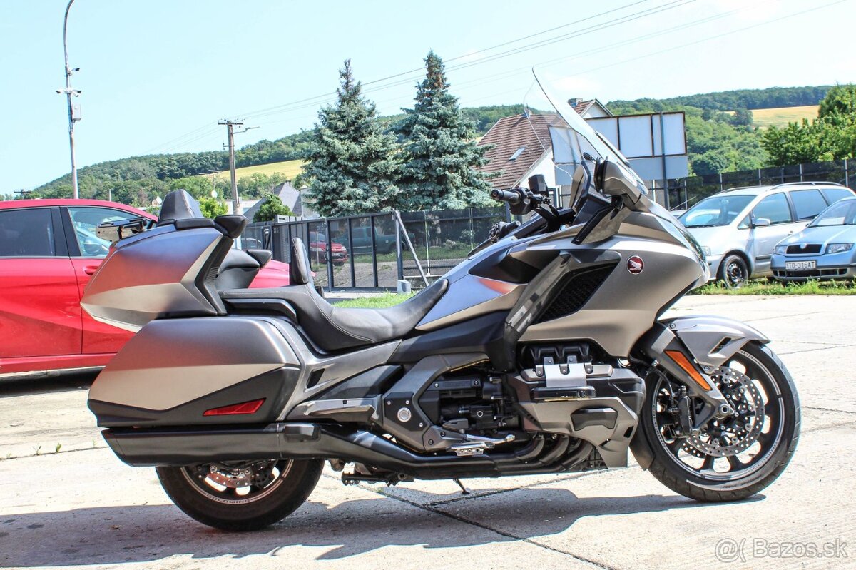 Honda GL 1800 GOLDWING - 5