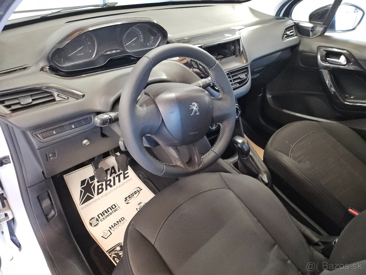 PEUGEOT 208 1.6 HDI - 5