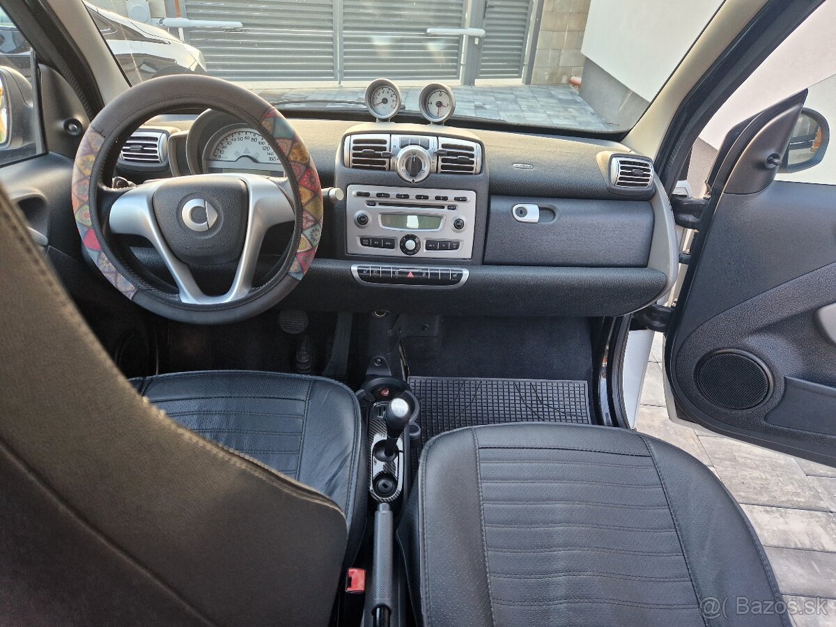 Smart Fortwo Coupe 1.0, benzín, 62kW, automat - 5