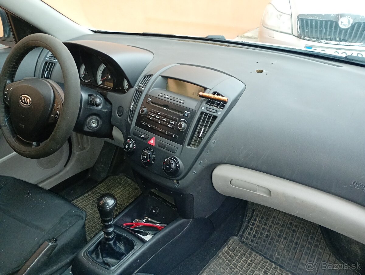 Kia Ceed 1.6 crdi - 5