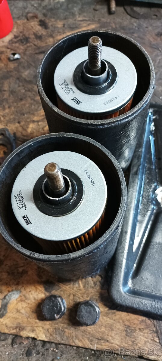 Kryt a hrnce na filtre zo Zetora 4011 - 5