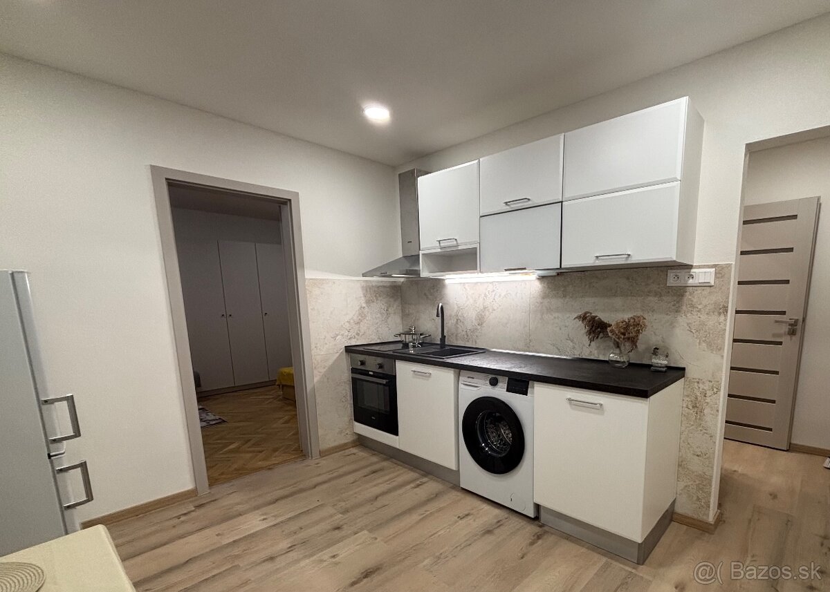 Jednoizbový byt v centre Levíc - 5