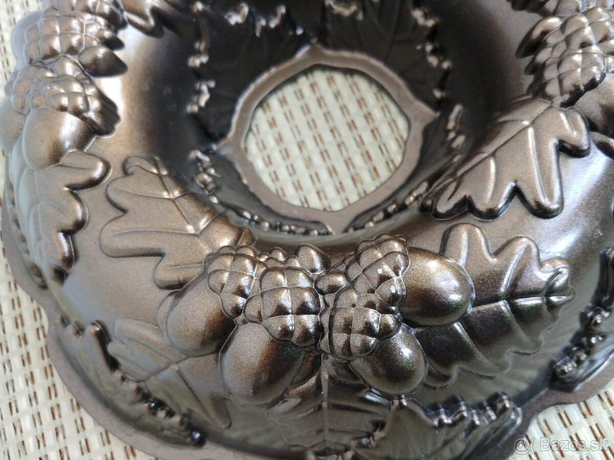 Forma na koláč / bábovku AUTUMN WREATH, zn.Nordic Ware - 5