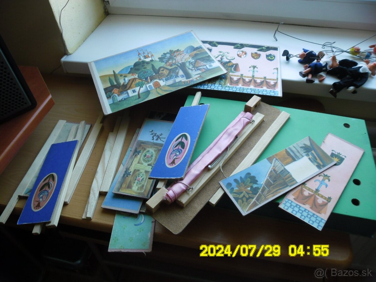 Stare hračky divadielko - 5