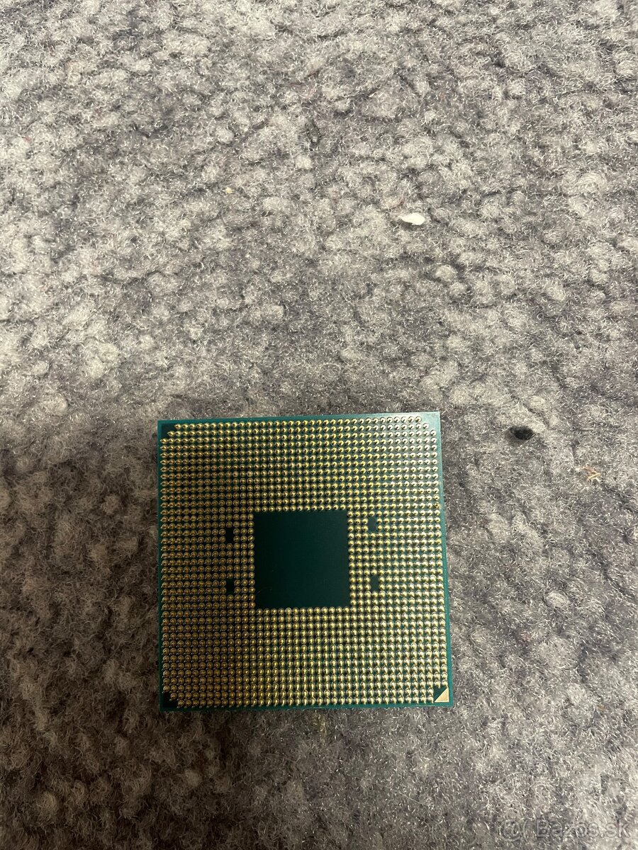 AMD Ryzen 5 2600 - 5