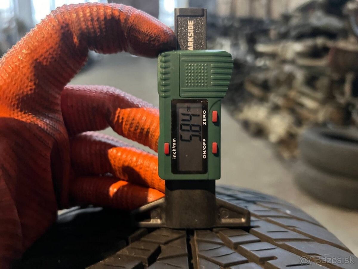 Pneu R16 215/65 Yokohama BluFarth-4S - 5