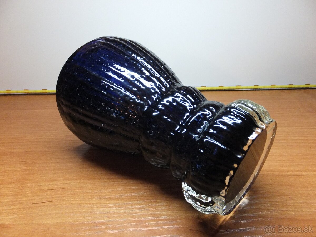 Zajímavá masivní těžká tmavě modrá váza nebo pohár. - 5