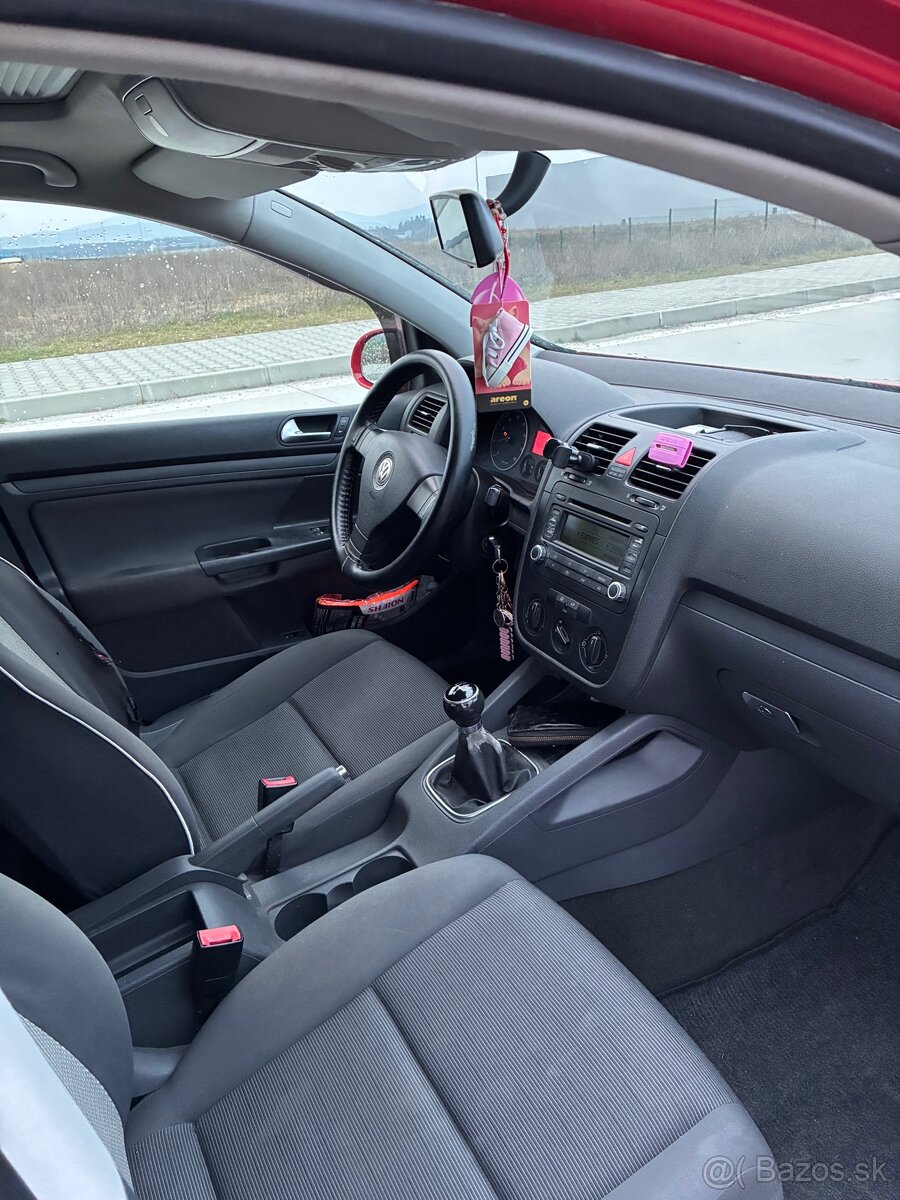 Volkswagen Golf 5 - 5