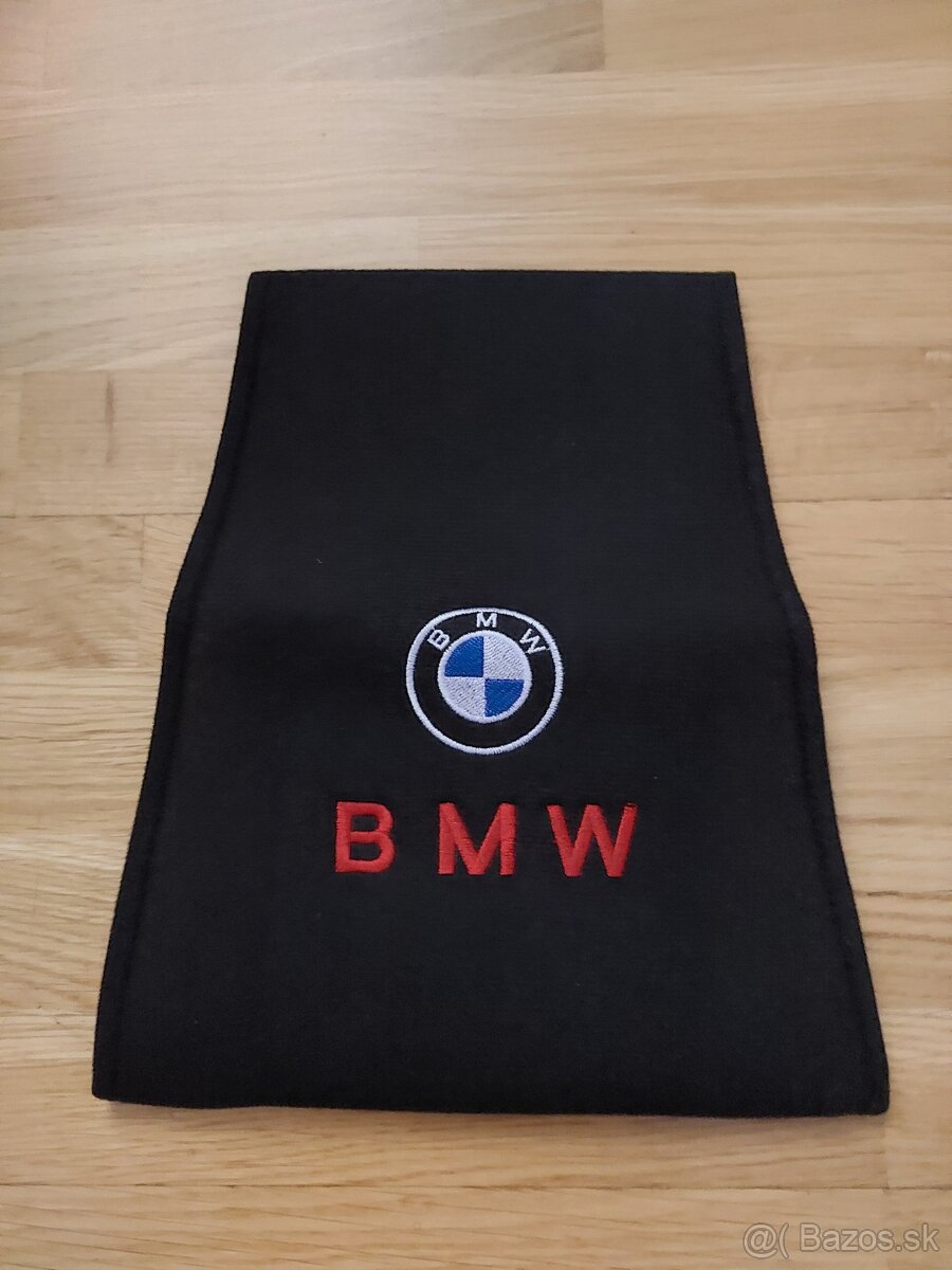 Návleky na hlavové opierky. - 5