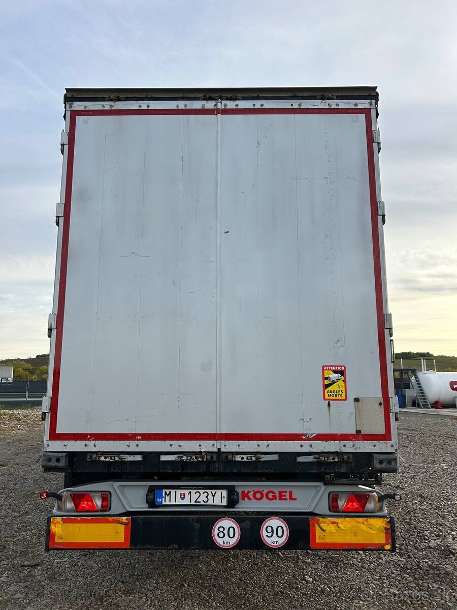 Predám plachtový náves Kogel - 5