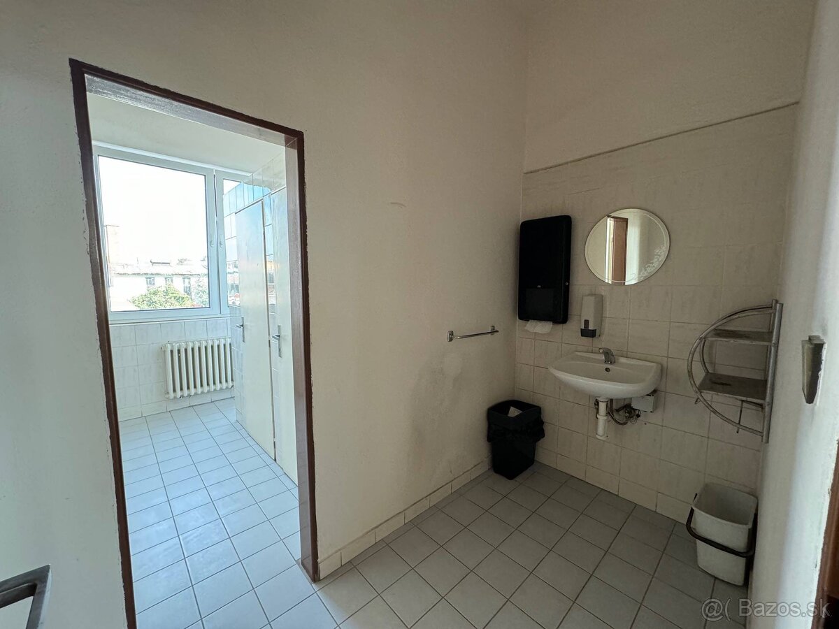 RealityKolesár prenajíma kancel 36m2 Rumunská KE JUH. - 5