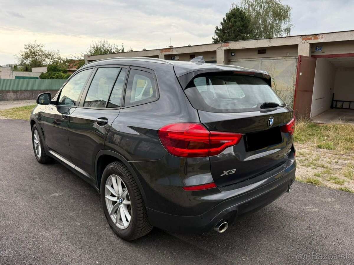 BMW X3 xDrive20d Advantage A/T - 5