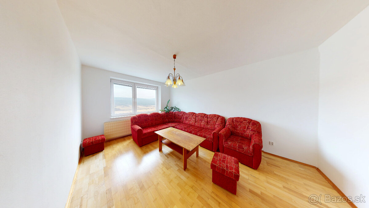 Na predaj veľký (75m2) 2- izbový byt prerobený na 3-izbový - 5