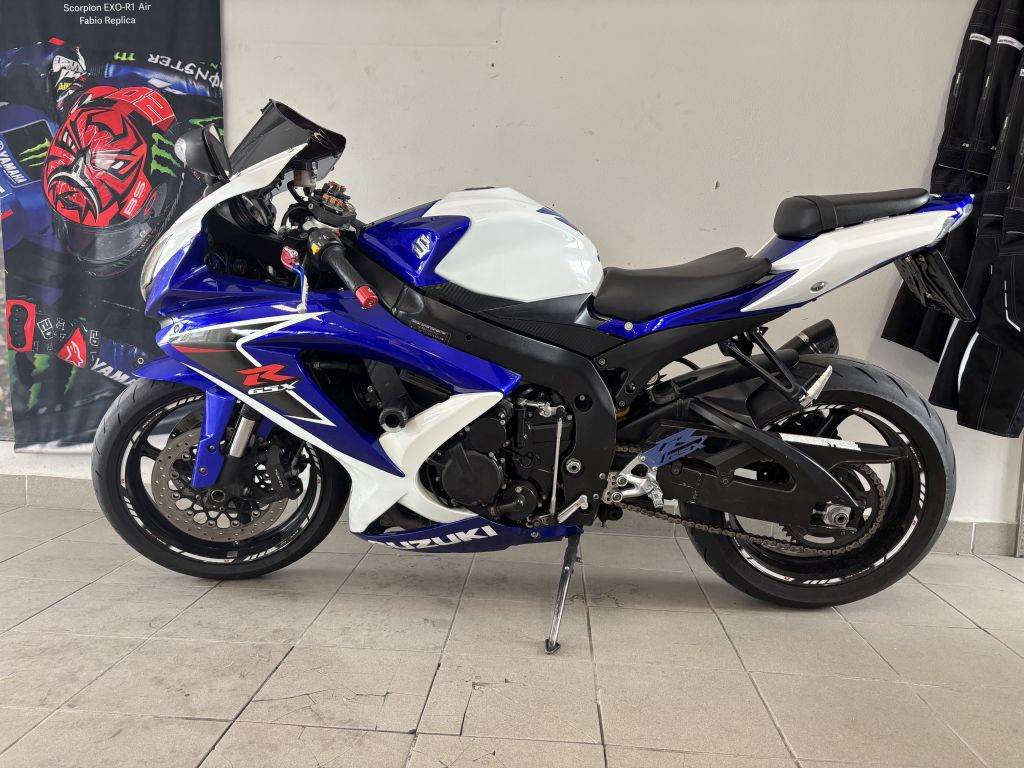 Suzuki GSX-R 750 - 5