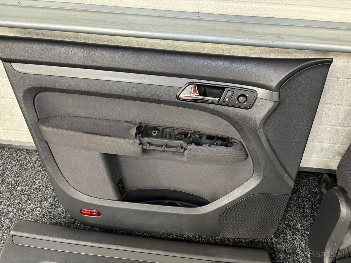 Predám INTERIER sedačky+tapacíre VW TOURAN 1T 7-MIEST - 5