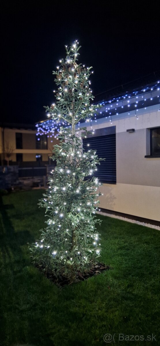 Predám profi.LED Osvet. flash efect studená biela 18,5m. - 5