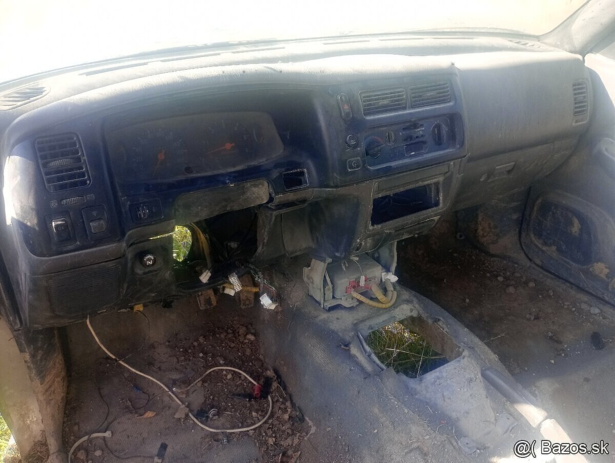 Kasna Mitsubishi L200 - 5