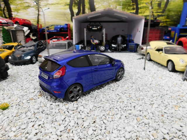 model auta Ford Fiesta ST Mk7 /Ford Puma Otto mobile 1:18 - 5