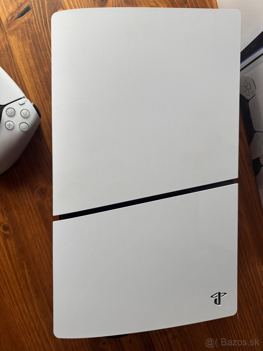PlayStation 5 Slim s čítačkou diskov (Blu-ray 4K UHD) 1 - 5