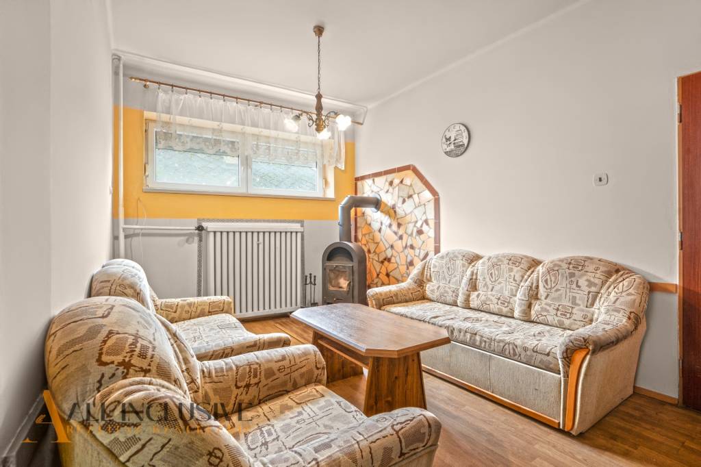 ALL INCLUSIVE | NA PREDAJ 7-IZBOVÝ POSCHODOVÝ RODINNÝ DOM V - 5