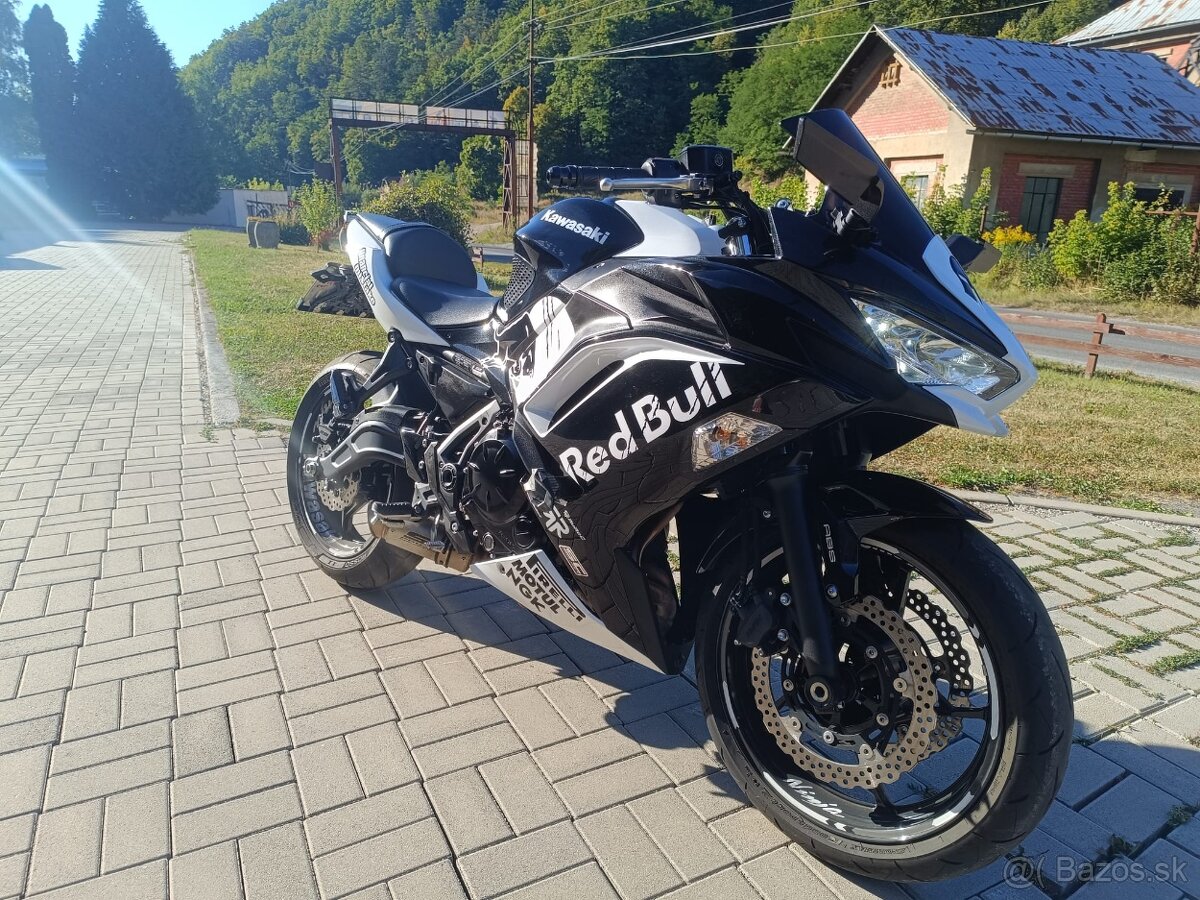 Kawasaki Ninja 650 2022 - 5