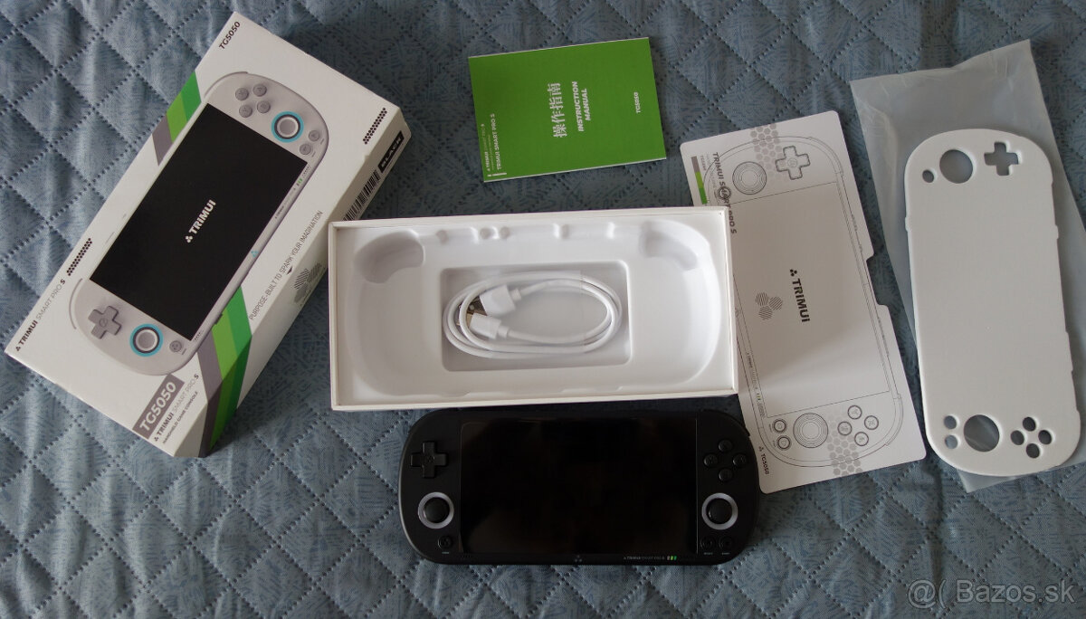 TRIMUI Smart Pro S + 256 GB microSD Samsung - parádne PSPčko - 5