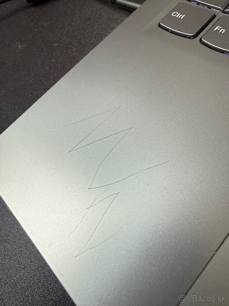 Lenovo LOQ 15IAX9E - 5