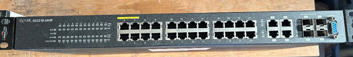 Predám POE Switch Zyxel GS2210-24HP - 5