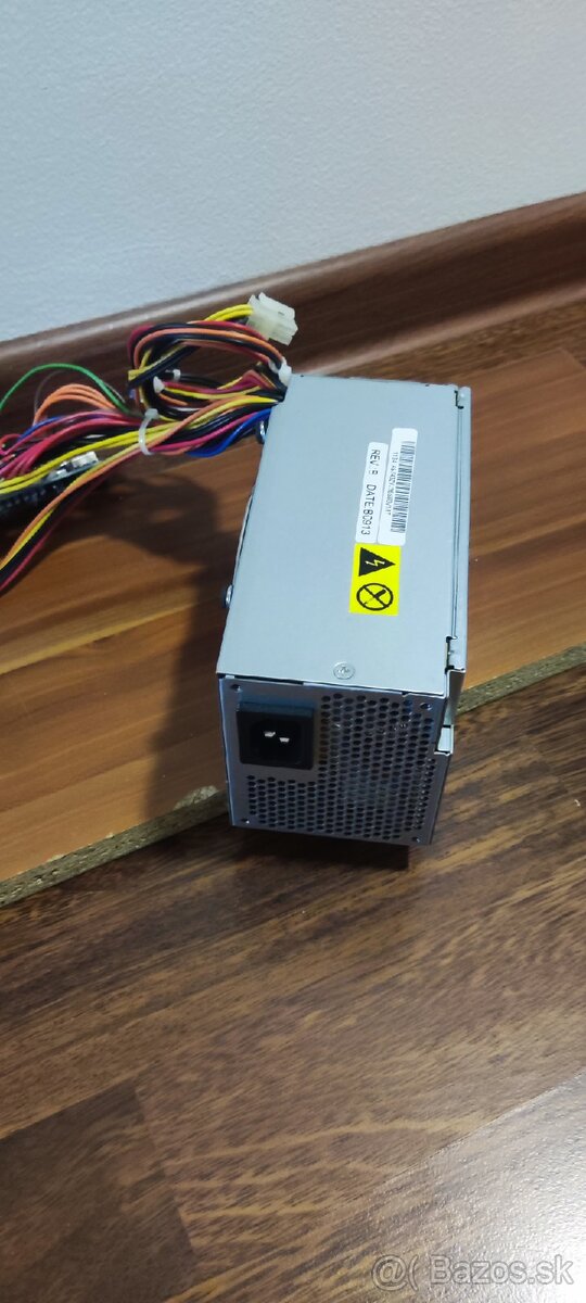 Zdroj z Lenovo servera - 5