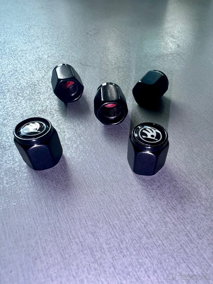 Krytky na disky elektrony Škoda + ventilkové krytky - 5